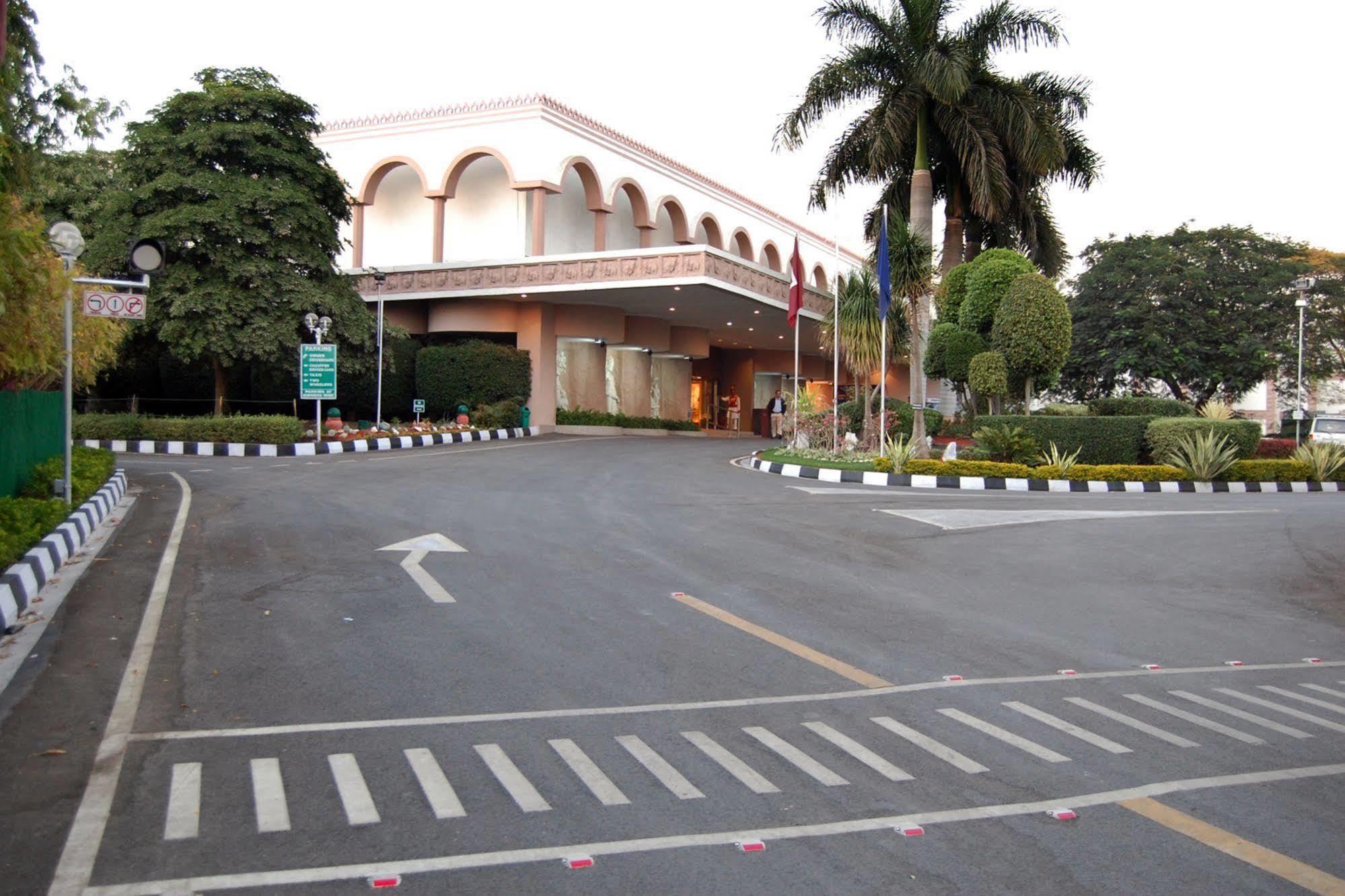 Welcomhotel By Itc Hotels, Rama International, Aurangabad Ngoại thất bức ảnh